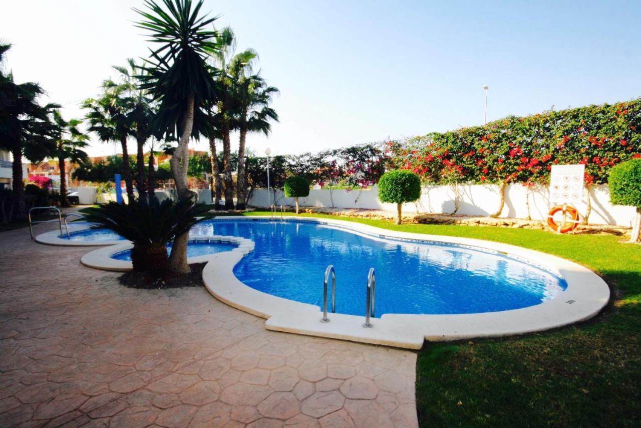 Apartamento South facing Casa Bonnie Playa Flamenca Exterior foto